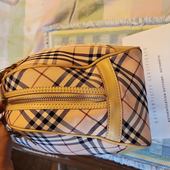 BURBERRY BLUE LABLE VINTAGE HAND BAG/ W COA - Picture 6 of 15